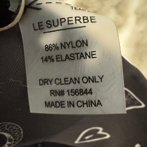 NWT Le Superbe Reversible “Give Me a Sign” Two Timer Skirt - Medium - Picture 10 of 11